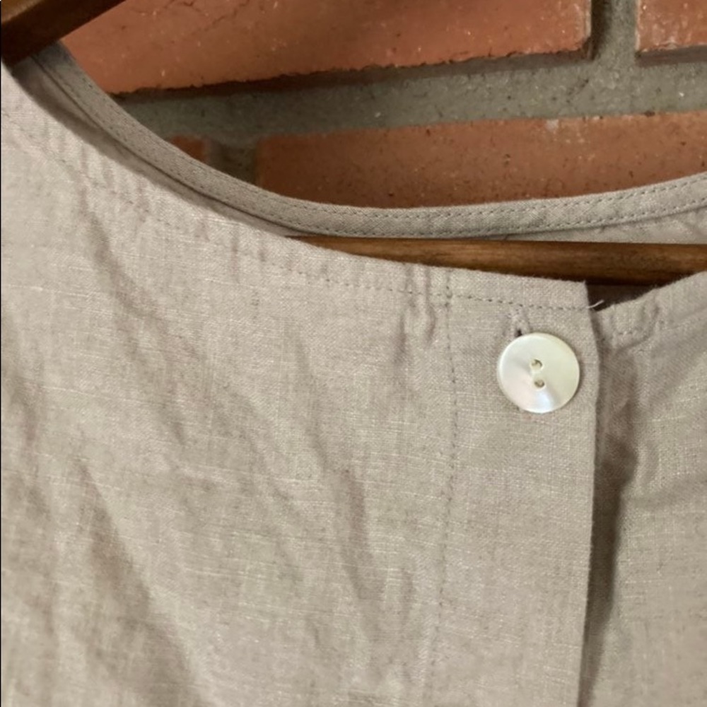 Vest - Picture 3 of 4